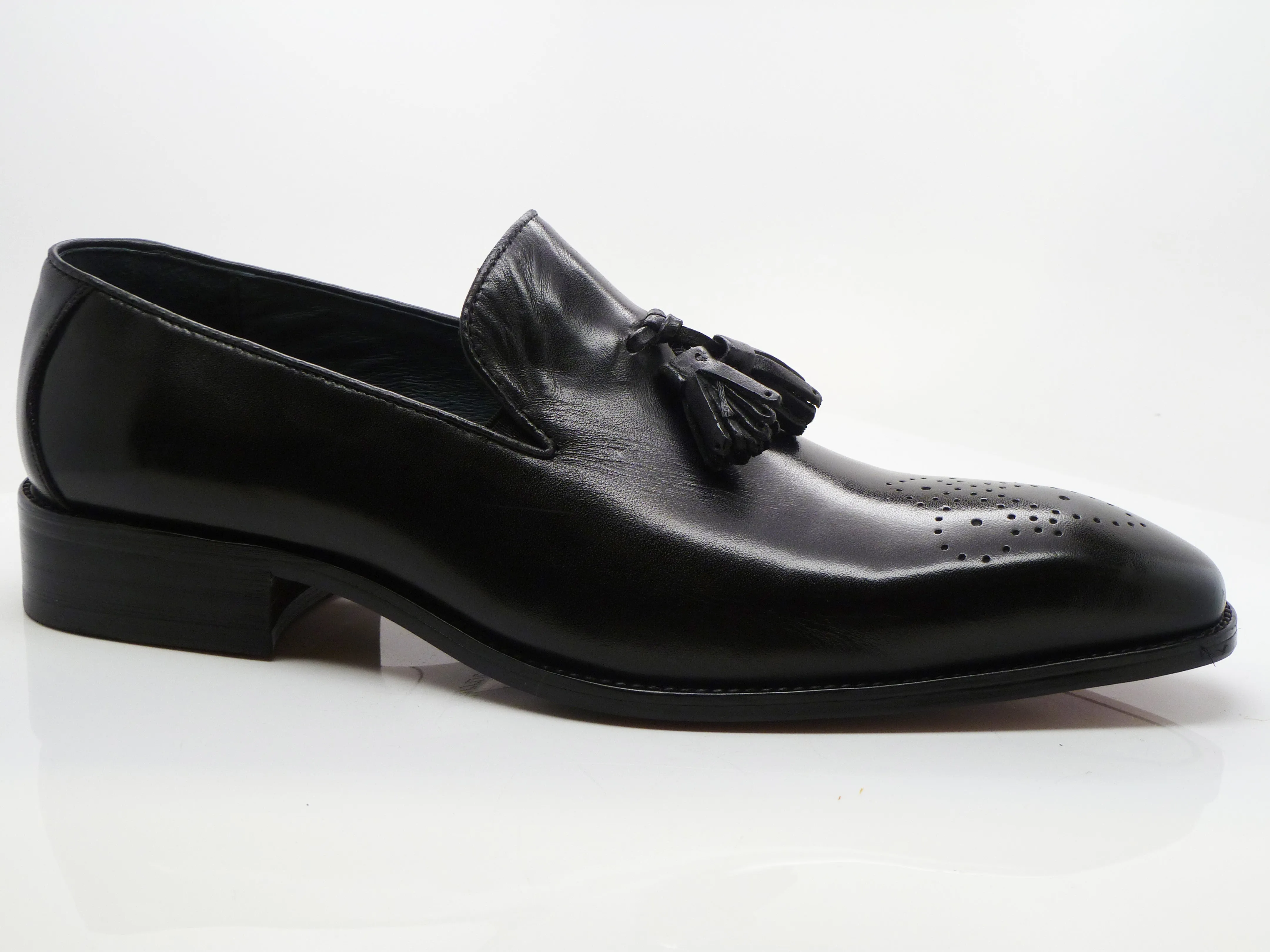 Burnished Calfskin Tasseled Loafer Black